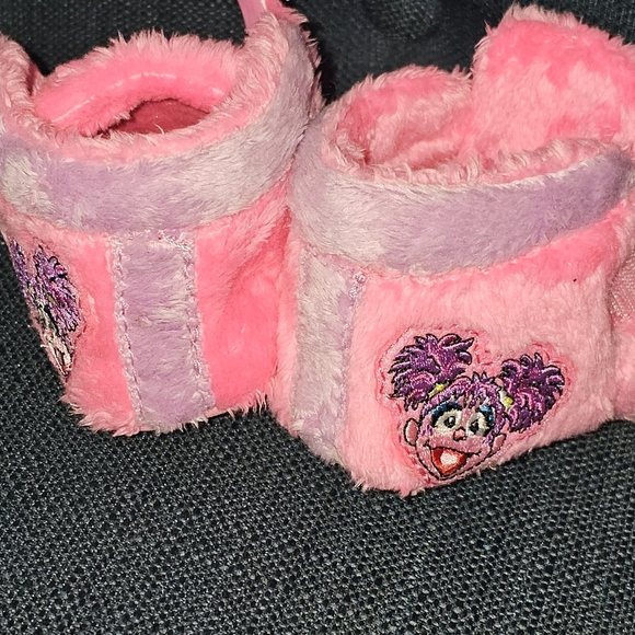 UGG Pink Moccasins Cozy Comfort - Picture 9 of 11